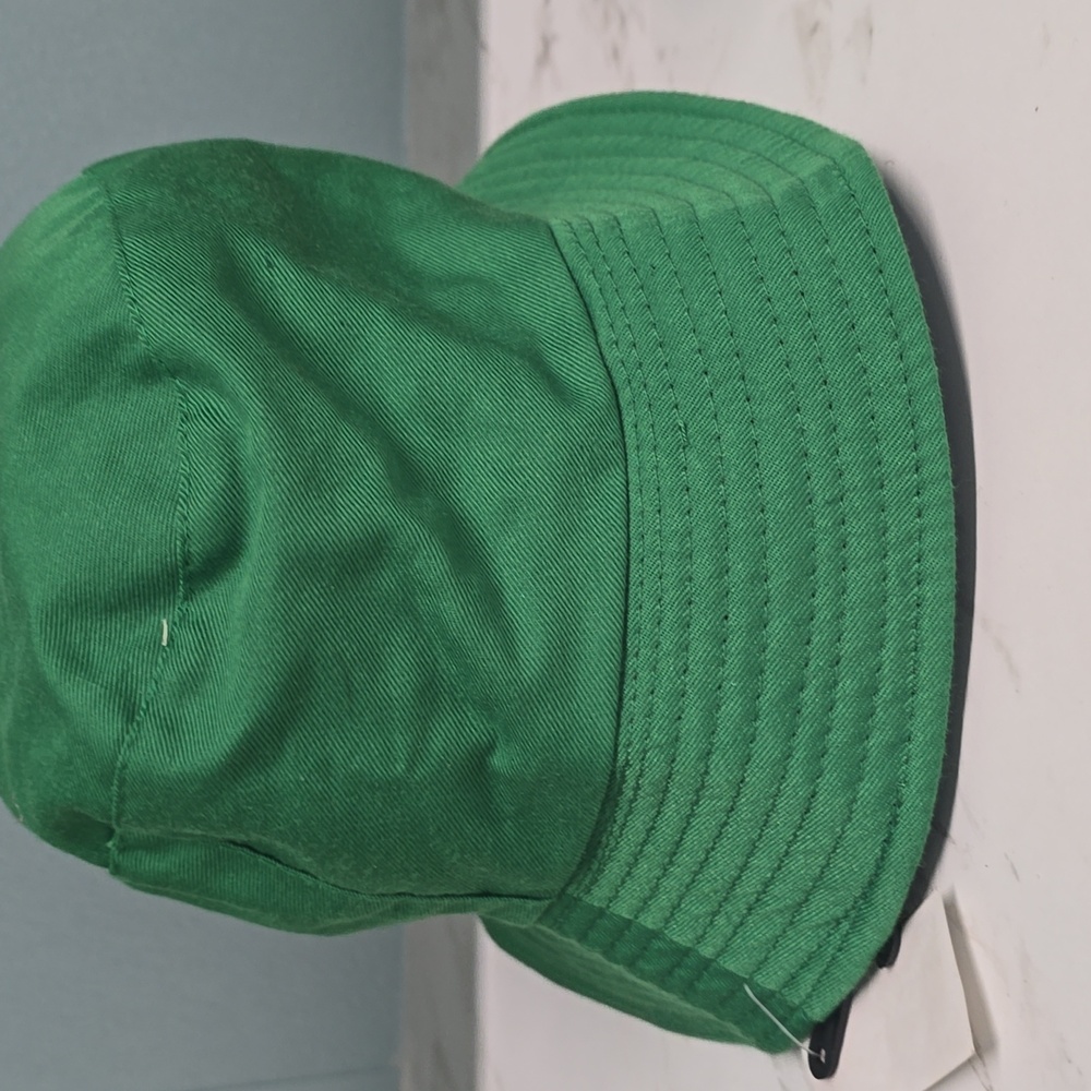 Vibrant Green Casual Bucket Hat